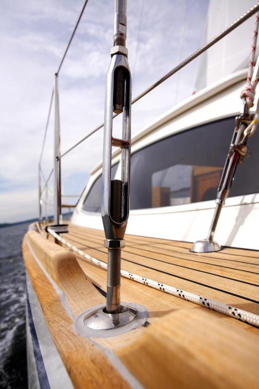 yacht rigging wire